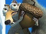 4 Scrat! Alm dele ser um esquilo-dente-de-sabre, a gente d muitas gargalhadas vendo ele proteger sua noz. 